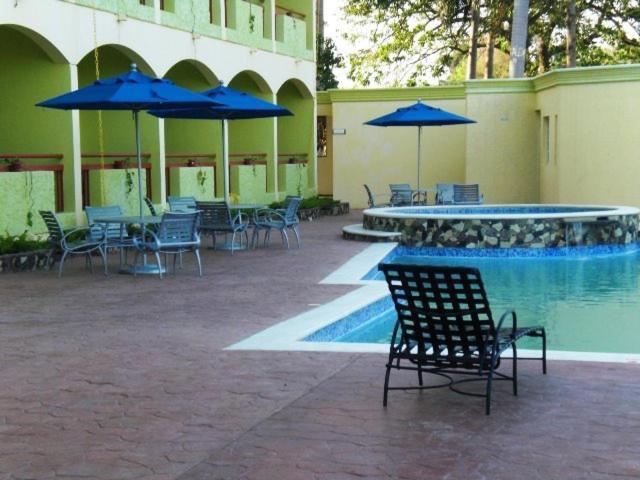 Hotel Novus Caoba Esperanza Extérieur photo